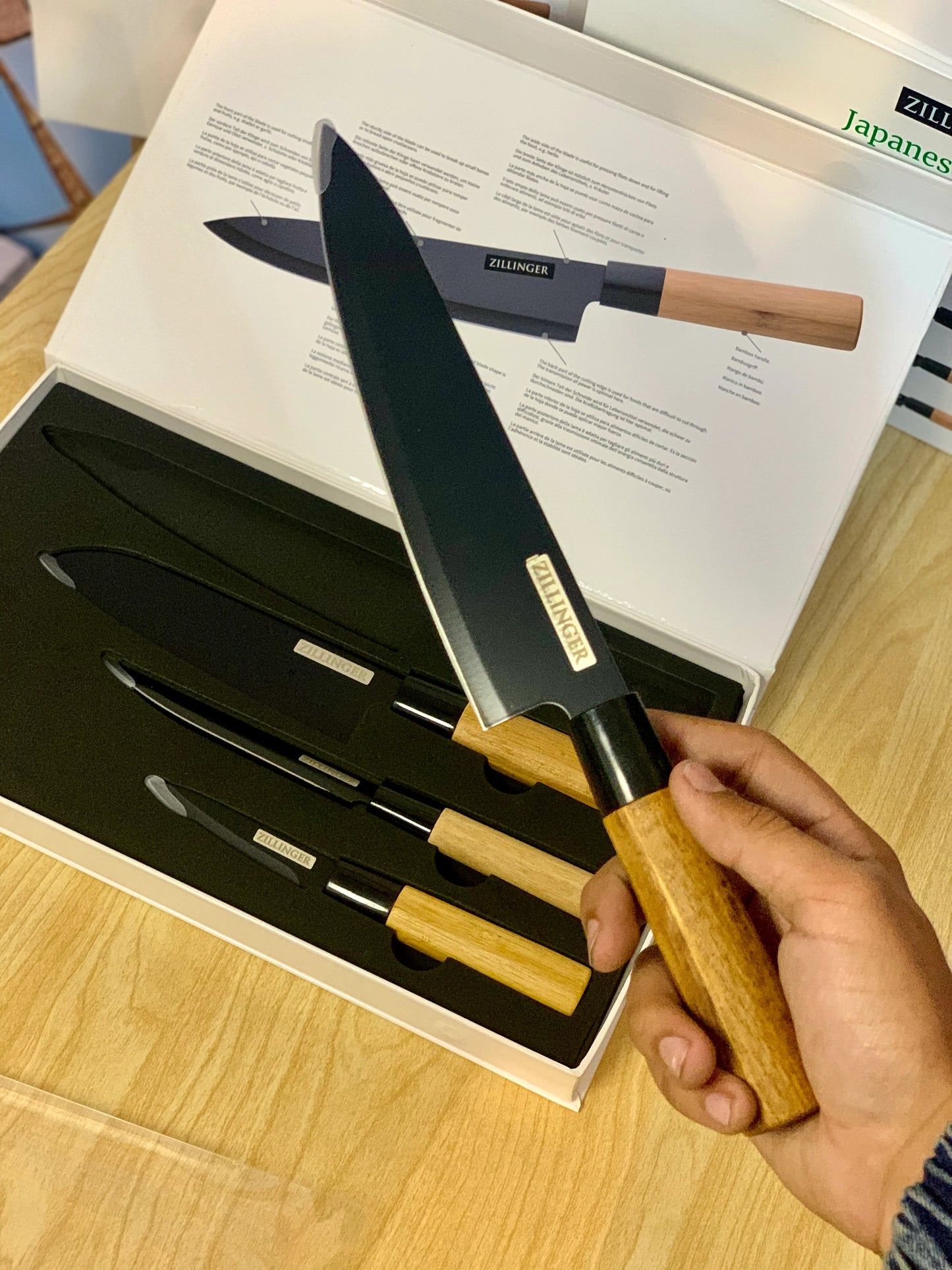 Zillinger Japanese Knife Set 4 Pieces High-carbon stainless steel blades with wooden handles