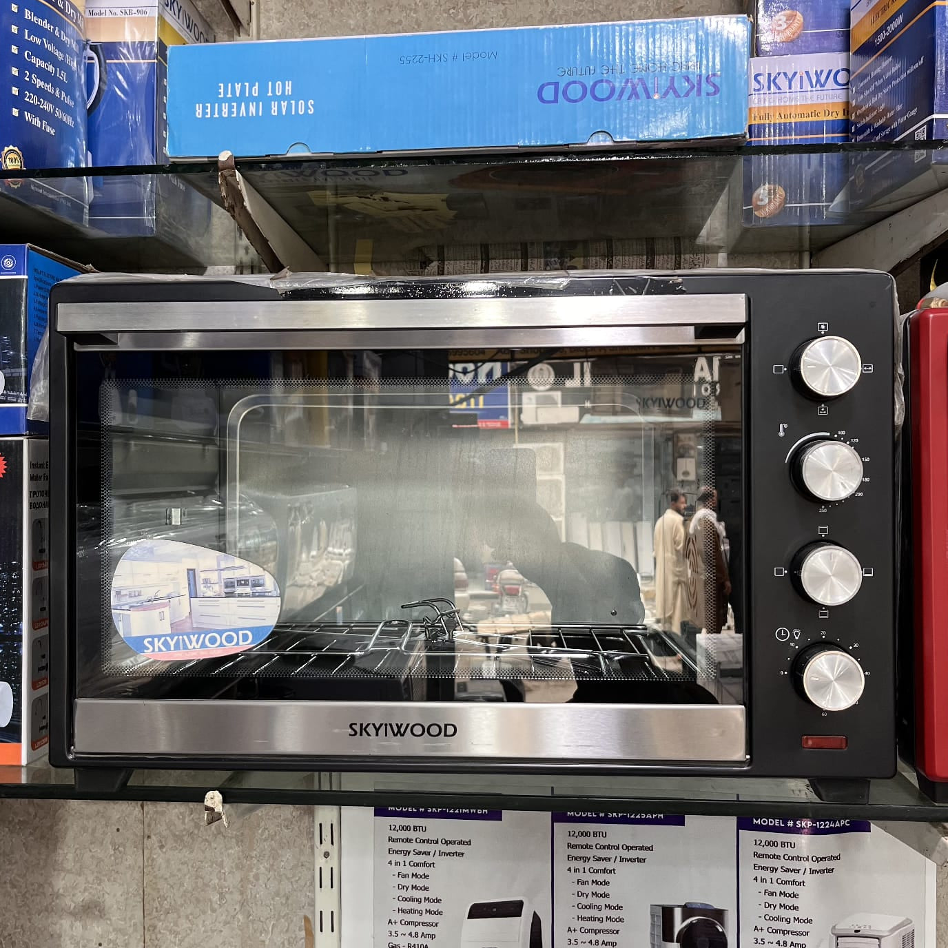 Skyiwood 32L Electric Oven with Rotisserie & Grill - Brand New