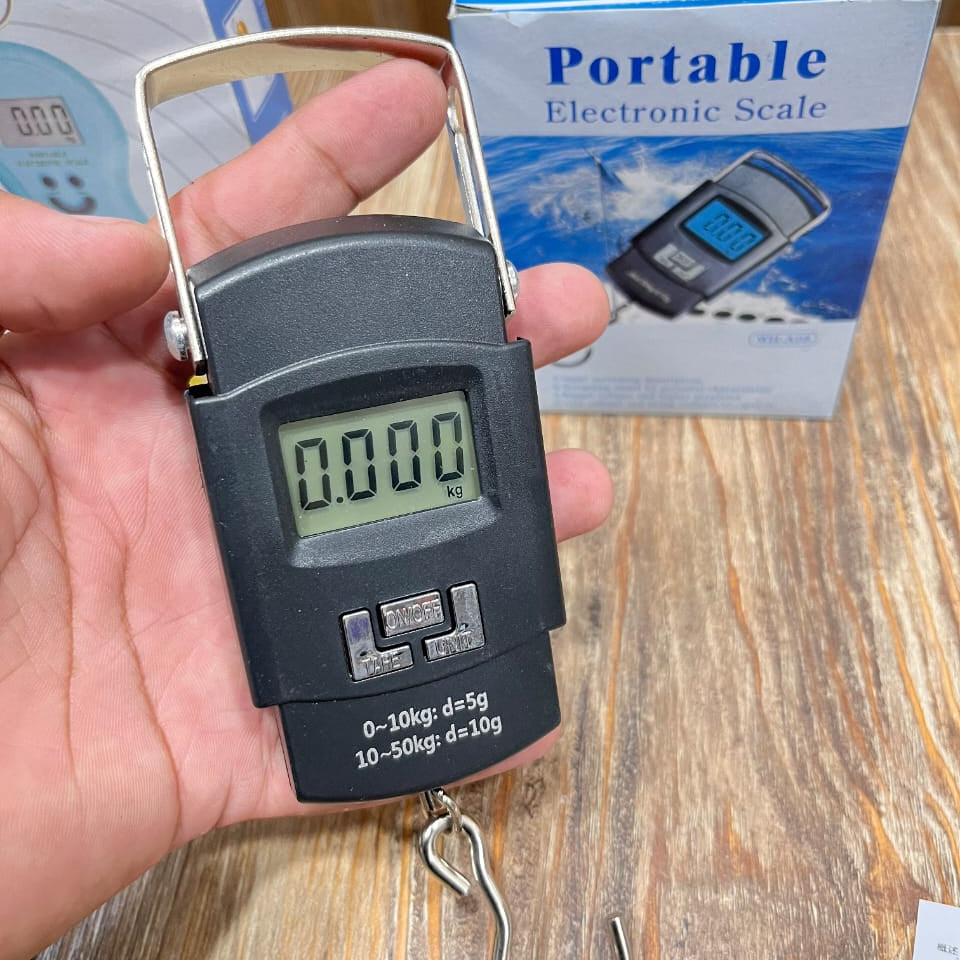Portable Electronic Scale, 50kg Digital Hanging Luggage Scale with Backlit LCD Display