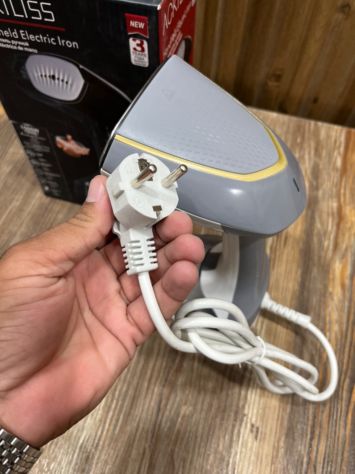 Ackiliss ACL-61288H Handheld Electric Iron & Garment Steamer - 1500W