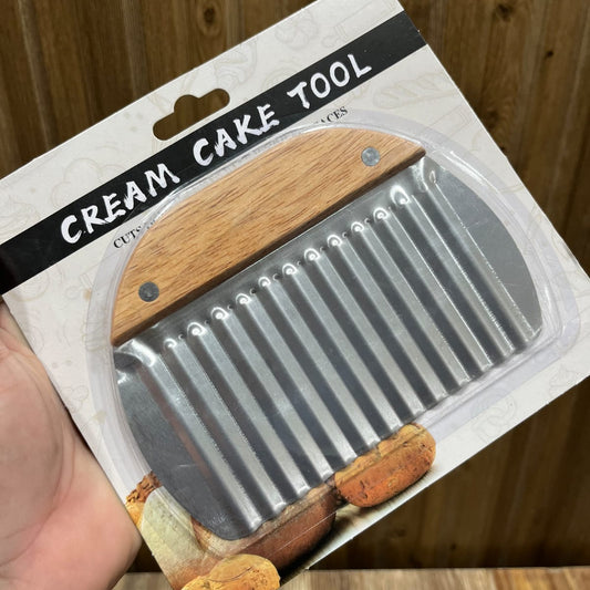Wavy Crinkle Fries Cutter & Cake Decorating Comb - Stainless Steel Wooden Handle