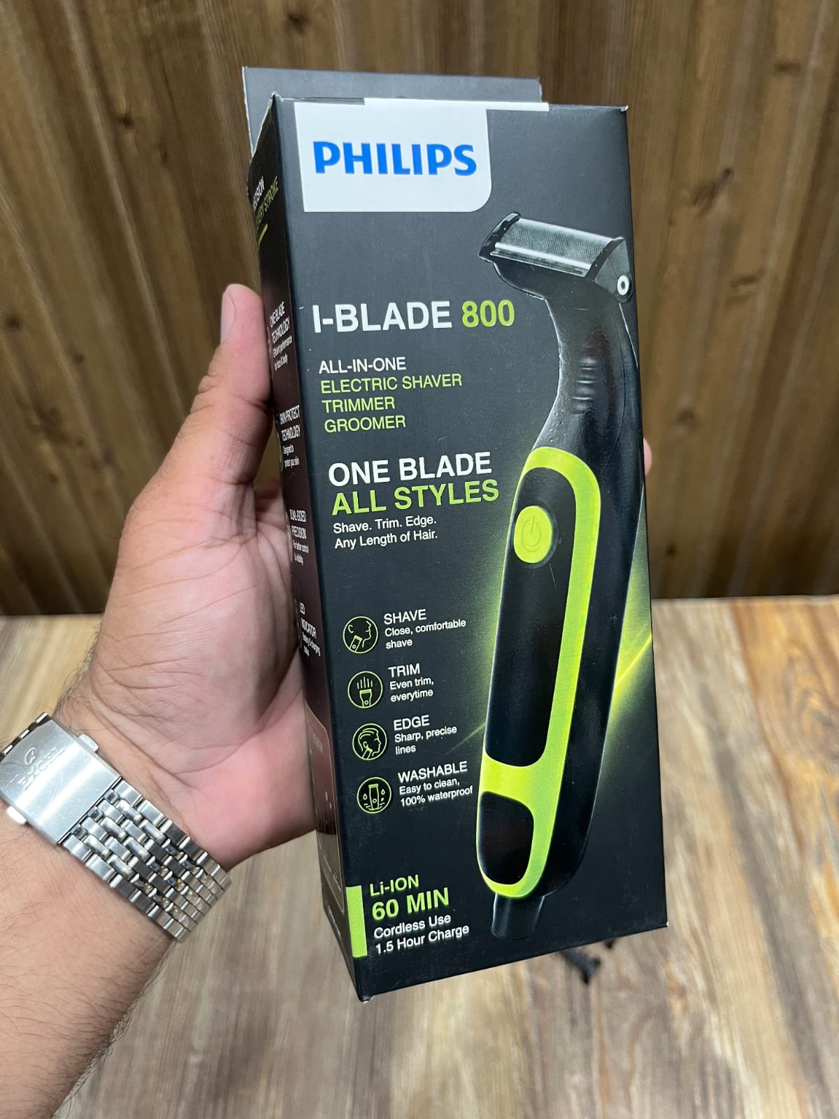 Philips I-Blade 800 All-in-One Electric Shaver, Trimmer &amp; Groomer – One Blade All Styles