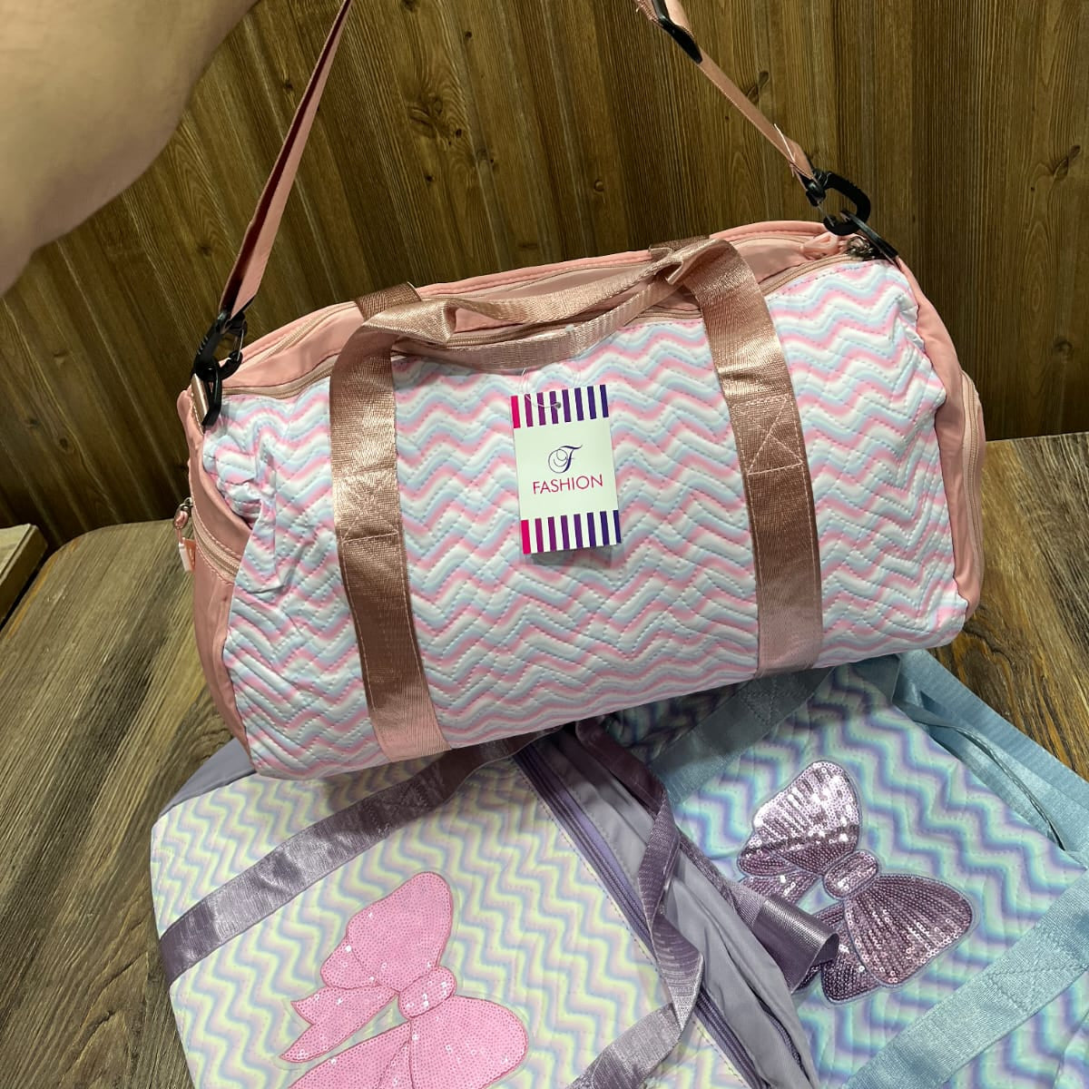 Fashion Quilted Duffel Bag with Sequin Bow Patch