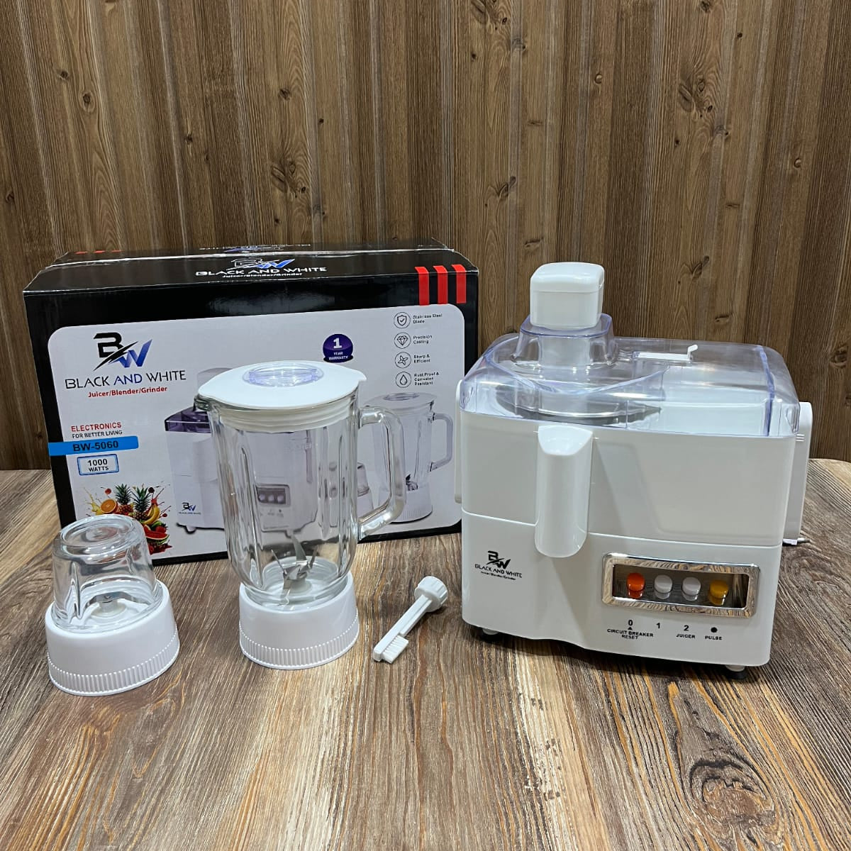 Black and White BW-5060 Juicer Blender Grinder 3-in-1 – 1000W Glass Jar Kitchen Machine
