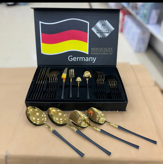 28 Piece Gold & Black Handle Stainless Steel Cutlery Set – Polished Luxury Flatware in Gift Box