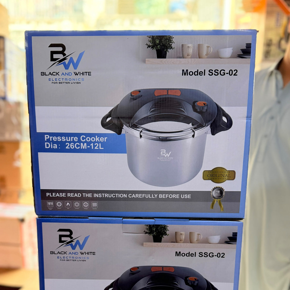 Black & White 12L Stainless Steel Pressure Cooker 26cm SSG-02