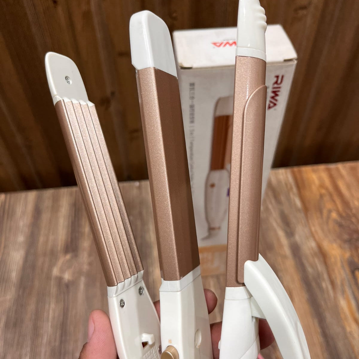 RIWA 3-in-1 Hair Styling Tool – Temperature Control Curling Iron with Interchangeable Barrels